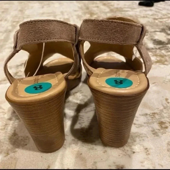 Sophia Milano genuine leather open toe Wedges - Picture 3 of 6